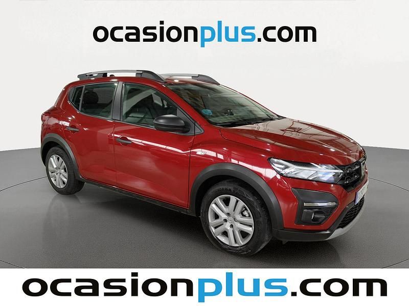 Usado Dacia Sandero Essentiel 91 CV (66 kW) 2022 Rojo