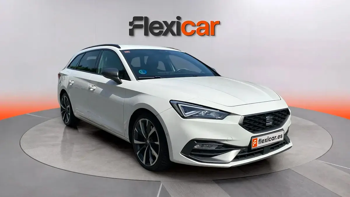 Usado Seat Leon FR 150 CV (110 kW) 2021 Familiar
