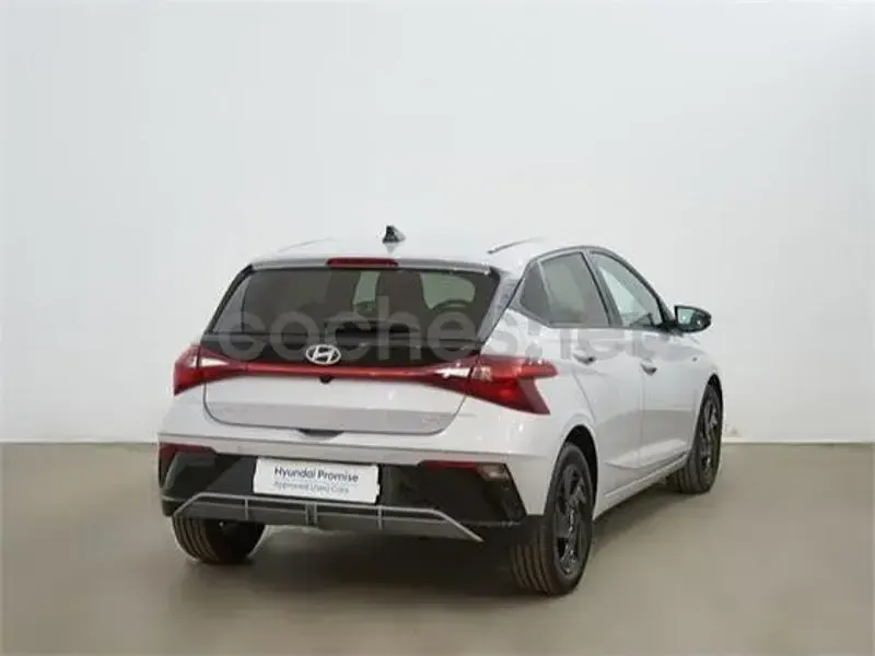 Nuevo Hyundai i20 Blackline 90 CV (66 kW) 2026 Blanco Utilitario