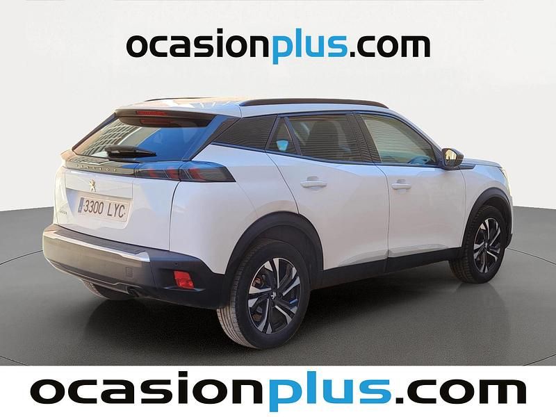 Usado Peugeot 2008 Allure 100 CV (73 kW) 2022 Blanco SUV