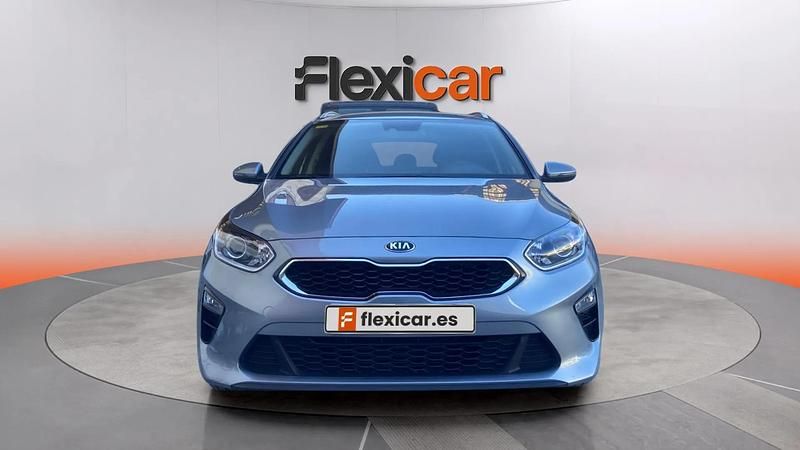 Usado Kia Ceed 136 CV (100 kW) 2020 Gris Utilitario