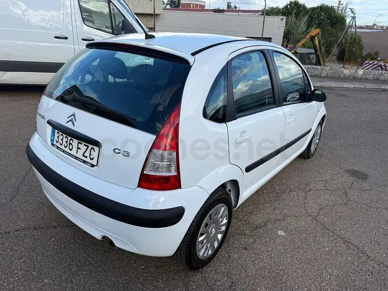 Käytetty Citroën C3 70 HP (51 kW) 2008 Valkoinen Sedan