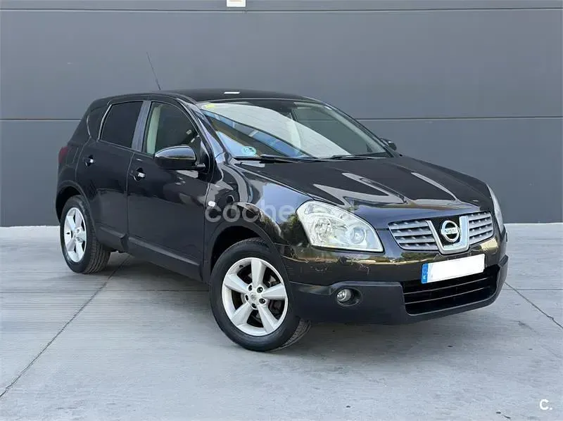Usado Nissan Qashqai Tekna 140 CV (102 kW) 2008 Negro SUV