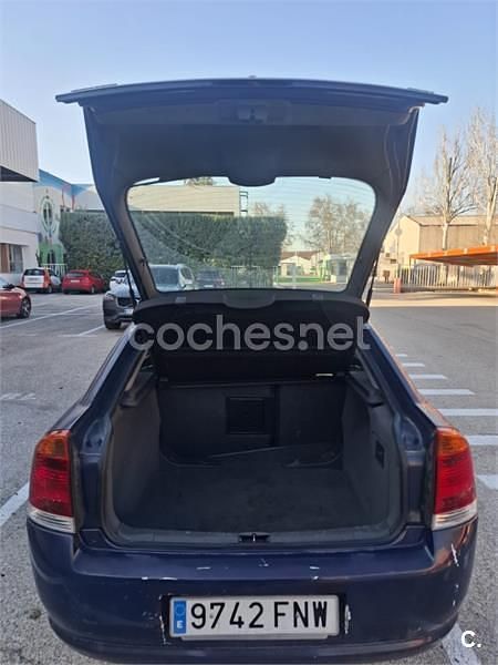 Usado Opel Vectra Elegance 100 CV (73 kW) 2007 Azul Berlina