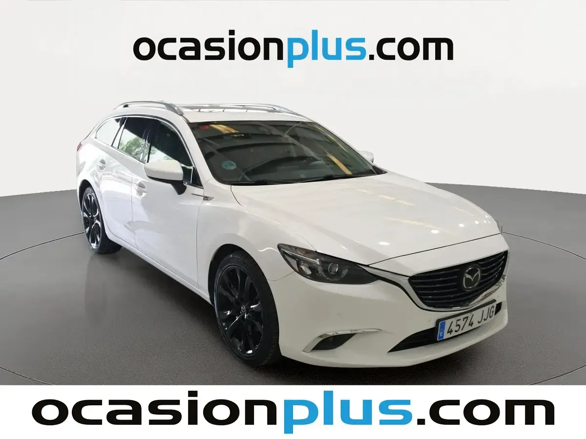 Begagnad Mazda 6 Luxury 175 HK (128 kW) 2015 Vit Minibuss