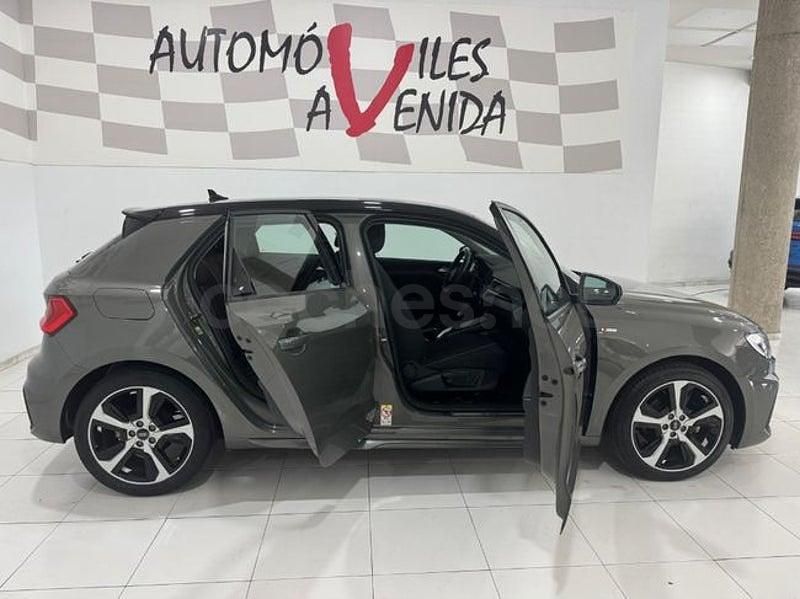 Usado Audi A1 Sportback S-Line 110 CV (80 kW) 2021 Gris / plata Utilitario