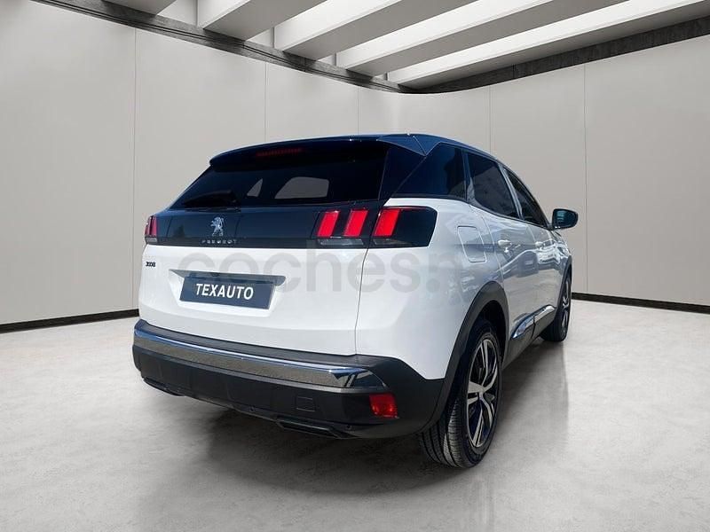 Usado Peugeot 3008 Allure 130 CV (95 kW) 2018 Blanco SUV