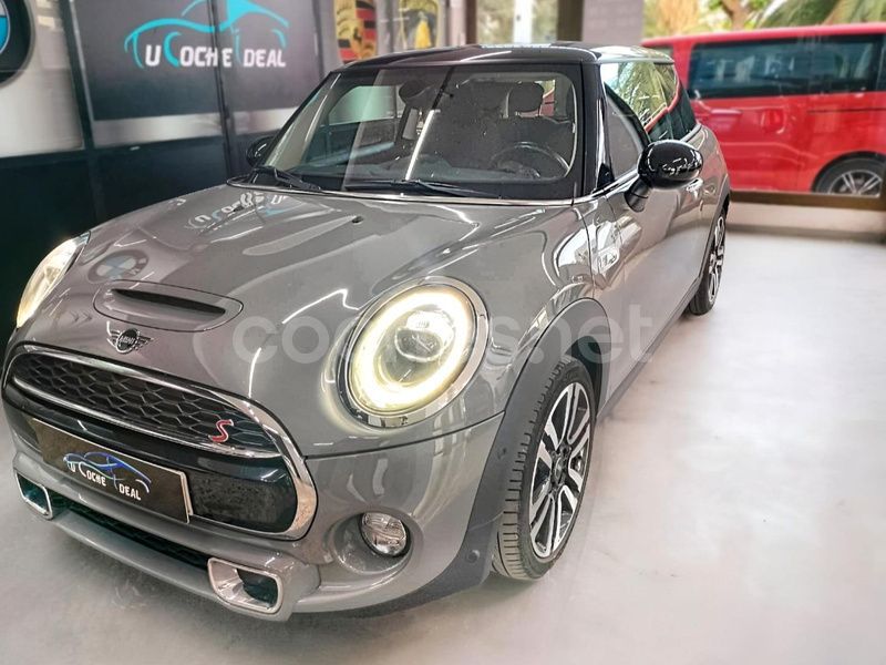 Gris / plata Usado 2018 Mini Cooper S Utilitario | 23.900 € (Caro) - Imagen 1/4