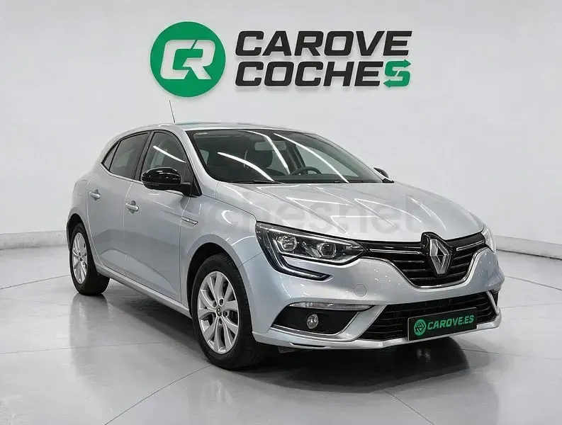 Usado Renault Mégane IV 100 CV (73 kW) 2018 Gris / plata Berlina