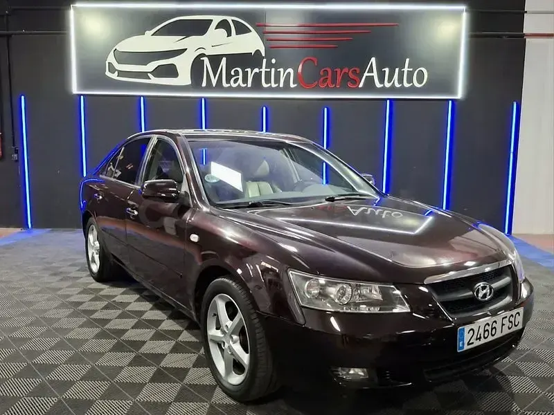 Usado Hyundai Sonata Comfort 140 CV (102 kW) 2007 Marrón Berlina