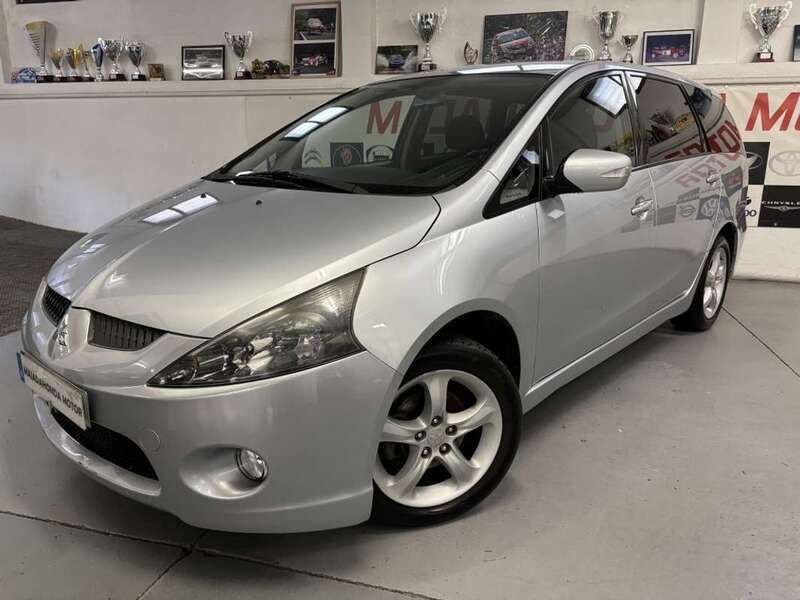 Plateado Usado 2006 Mitsubishi Grandis Intense Monovolumen | 5950 € - Imagen 1/4