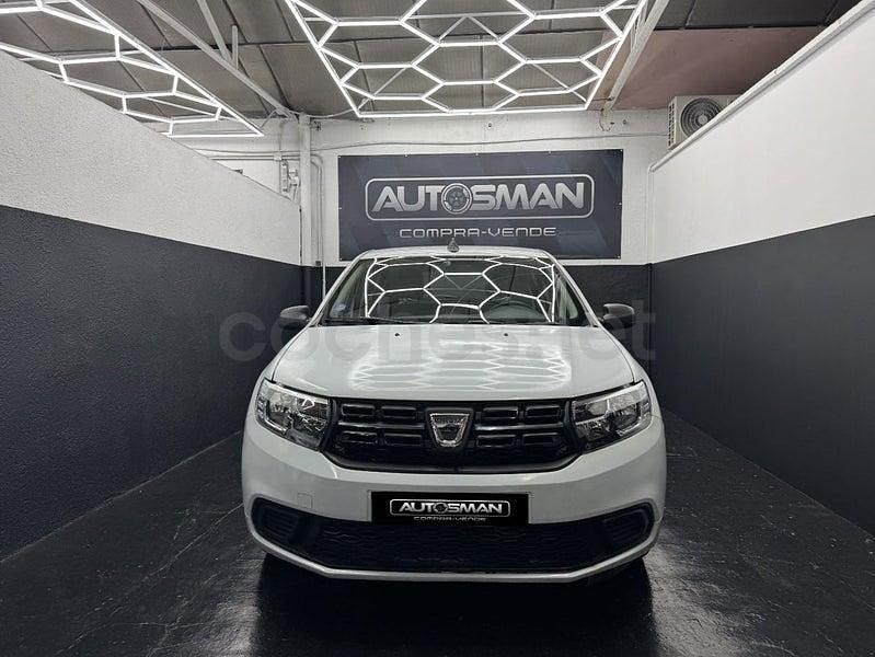 Usado Dacia Sandero Essentiel 75 HP (55 kW) 2019 Branco Sedan
