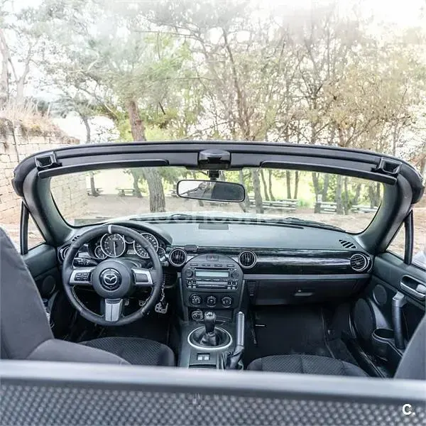 Usado Mazda MX5 Active 126 CV (92 kW) 2007 Gris / plata Descapotable