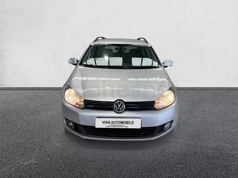Usado VW Golf VII Advance 105 CV (77 kW) 2012 Gris / plata Familiar