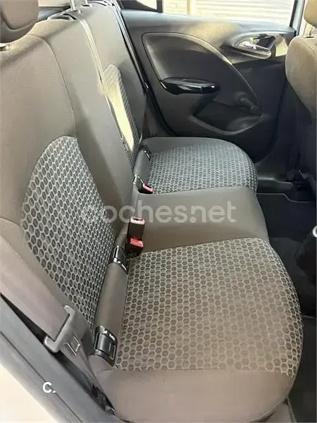 Usado Opel Corsa Selective 90 CV (66 kW) 2016 Blanco Utilitario