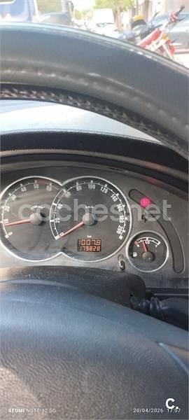 Usado Opel Meriva Cosmo 75 CV (55 kW) 2008 Gris / plata Monovolumen