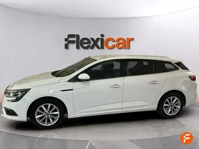 Usado Renault Mégane Life 100 CV (73 kW) 2018 Blanco Familiar