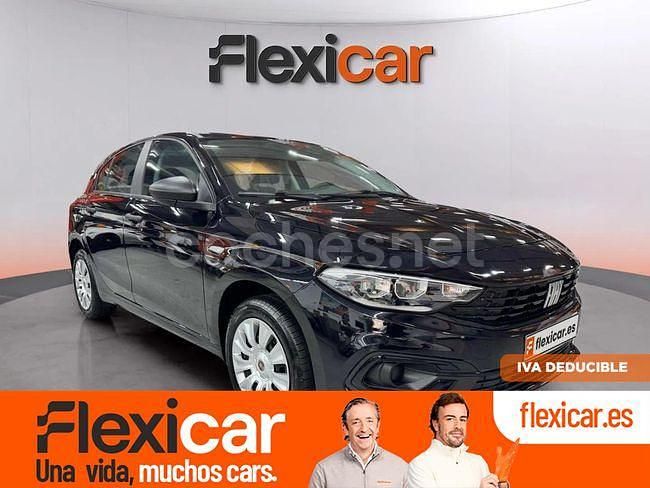Negro Usado 2024 Fiat Tipo Cross Berlina | 17.990 € - Imagen 1/4