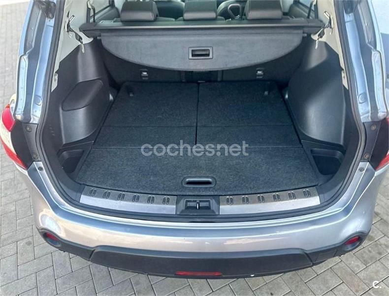 Usado Nissan Qashqai +2 Acenta 150 CV (110 kW) 2011 Gris / plata SUV