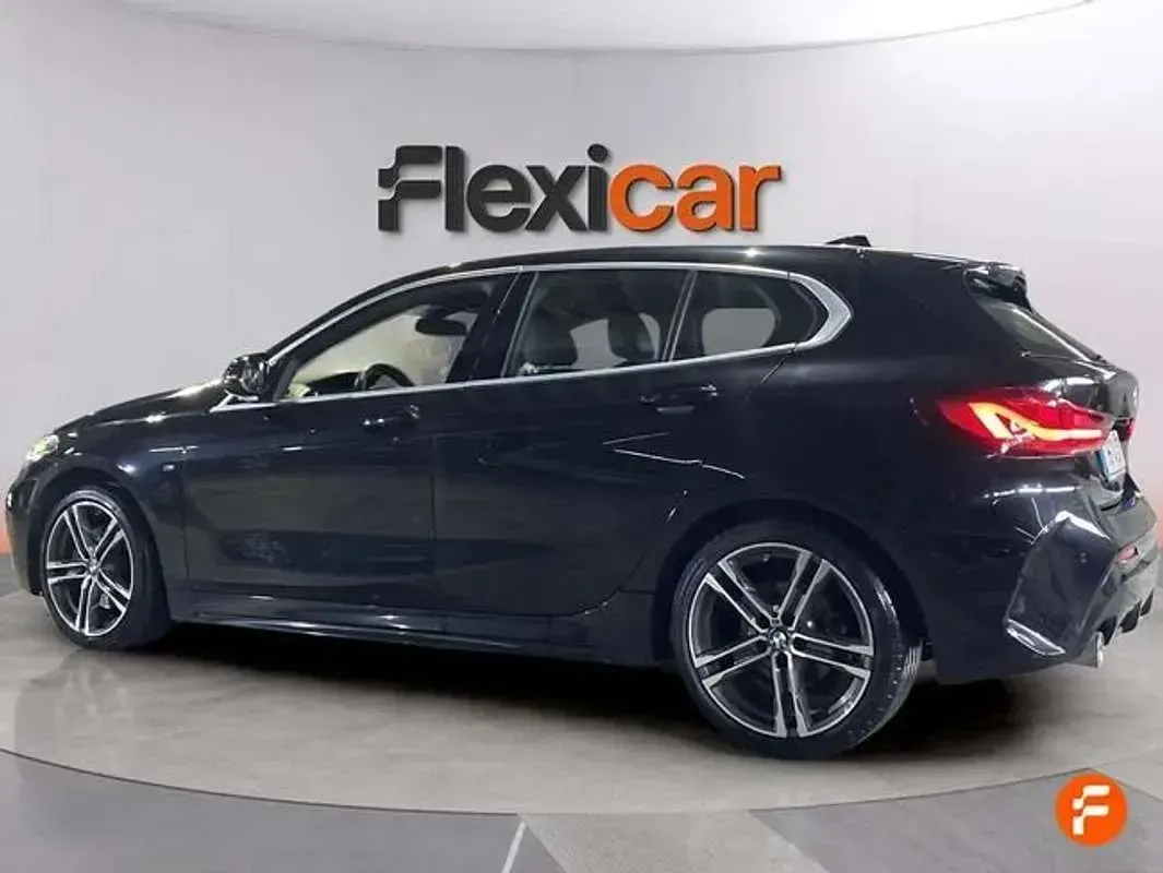 Usado BMW 118 140 CV (102 kW) 2019 Negro Utilitario