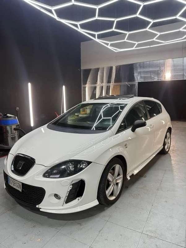Usado Seat Leon 140 CV (102 kW) 2008 Blanco Utilitario