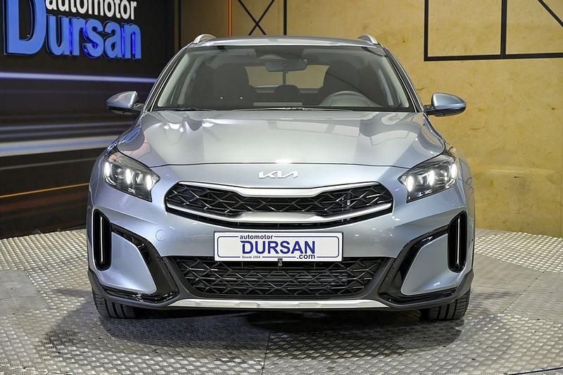 Nuevo Kia XCeed 100 CV (73 kW) 2025 Gris / plata SUV