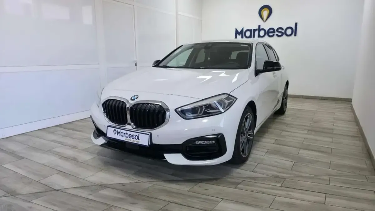Usado BMW 118 140 CV (102 kW) 2020 Blanco Utilitario