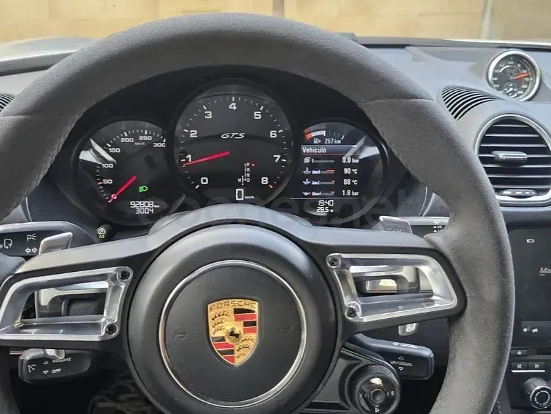 Usado Porsche 718 Cayman GTS 365 CV (268 kW) 2019 Gris / plata Coupe