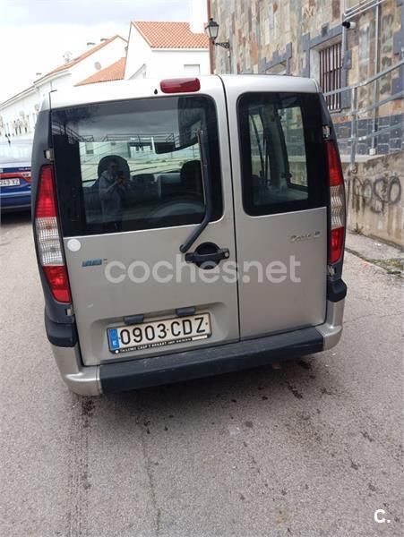 Gris / plata Usado 2009 Fiat Doblò Monovolumen | 2600 € (Precio justo) - Imagen 1/4