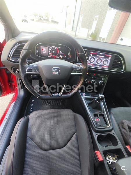 Usado Seat Leon ST FR 150 CV (110 kW) 2020 Rojo Familiar