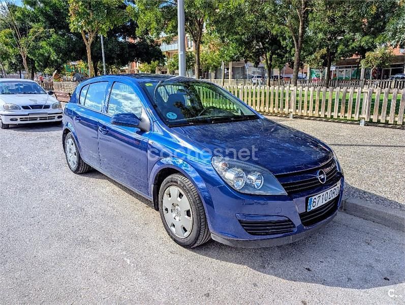 Azul Usado 2005 Opel Astra Enjoy Berlina | 5600 € (Caro) - Imagen 1/4