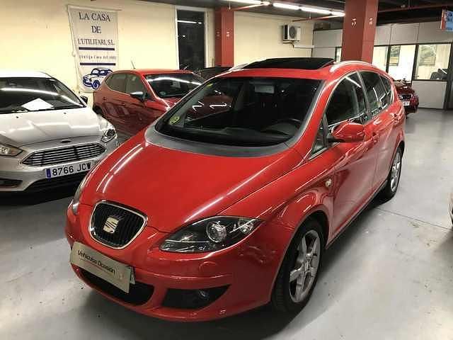 Rojo Usado 2007 Seat Altea Stylance Monovolumen | 7900 € (Precio justo) - Imagen 1/4