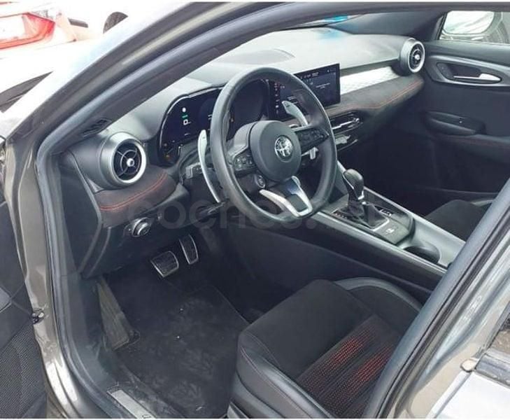 Usado Alfa Romeo Tonale Veloce 280 CV (205 kW) 2023 Gris / plata SUV