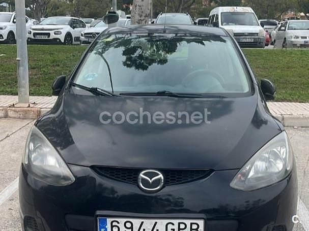 Usado Mazda 2 Active 75 CV (55 kW) 2009 Negro Utilitario