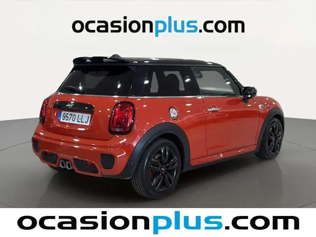 Usado Mini John Cooper Works 231 CV (169 kW) 2020 Naranja Utilitario