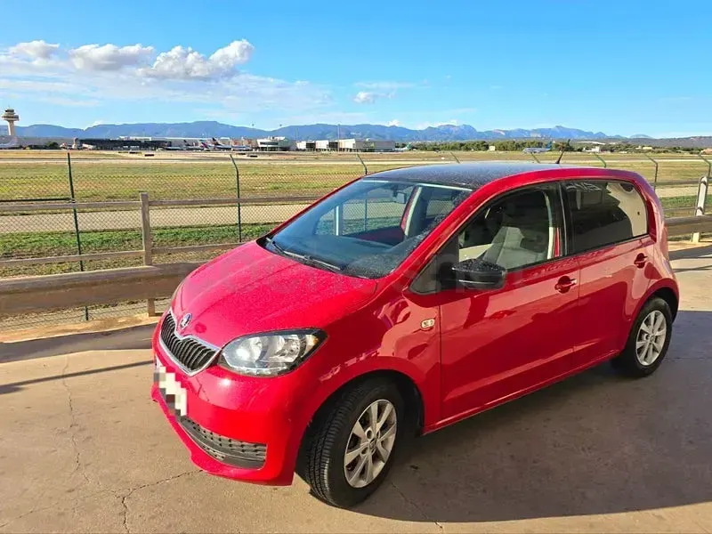 Usado Seat Mii Style 75 CV (55 kW) 2019 Rojo Utilitario