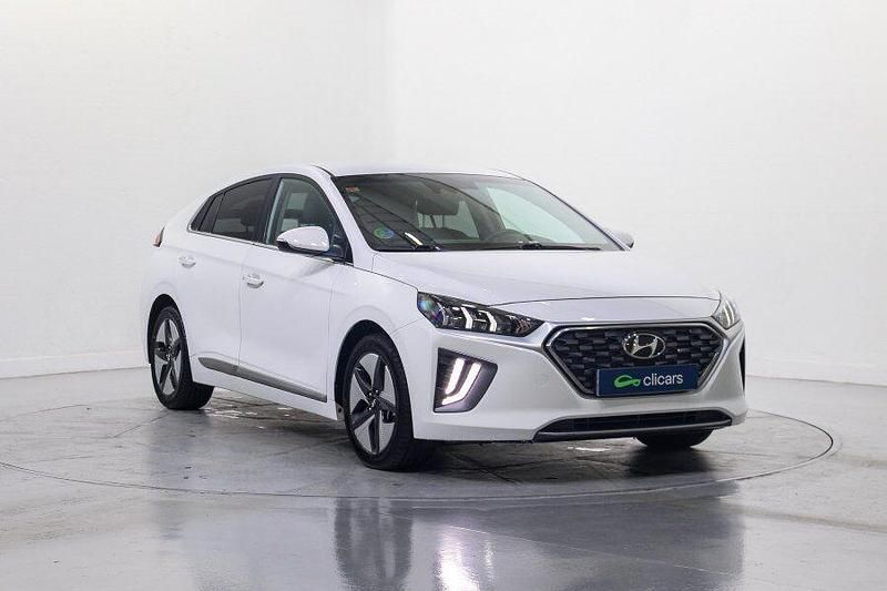 Usado Hyundai Ioniq 141 CV (103 kW) 2021 Blanco Utilitario