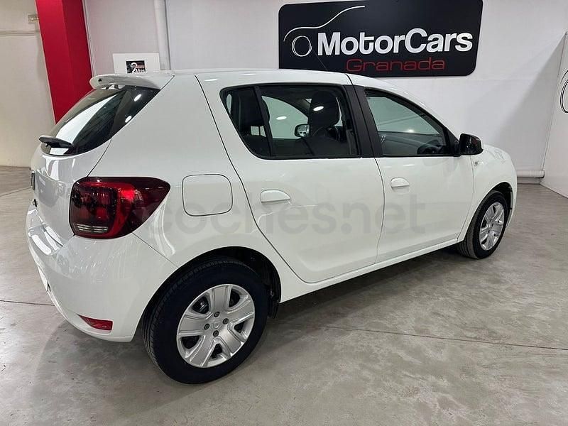 Usado Dacia Sandero Comfort 95 CV (69 kW) 2020 Blanco Berlina