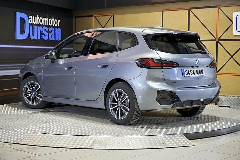 Usado BMW 225 Active Tourer M Sport 245 CV (180 kW) 2024 Gris Monovolumen