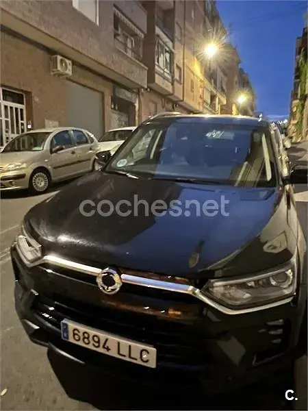 Usado SsangYong Korando 163 CV (119 kW) 2020 Negro SUV