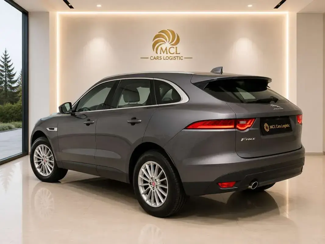 Usado Jaguar F-Pace Pure 241 CV (177 kW) 2018 Gris SUV
