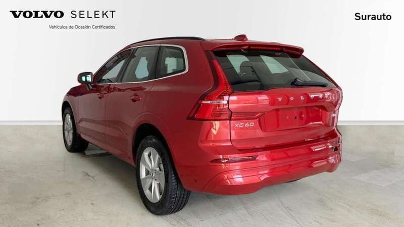 Usado Volvo XC60 Core 197 CV (144 kW) 2025 Rojo SUV