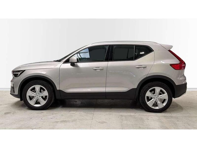 Usado Volvo XC40 Core 197 CV (144 kW) 2024 Plateado SUV
