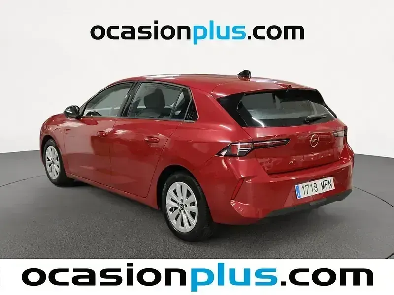 Usado Opel Astra Edition 130 HP (95 kW) 2023 Vermelho Sedan