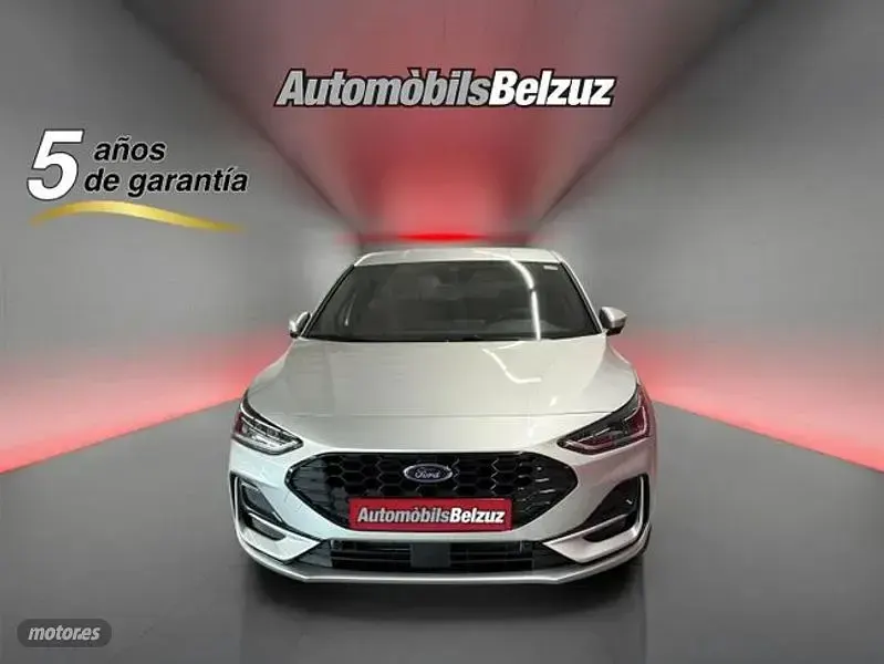 Nuevo Ford Focus ST-Line 155 CV (114 kW) 2026 Plateado Berlina