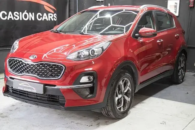 Usado Kia Sportage 136 CV (100 kW) 2021 Rojo SUV
