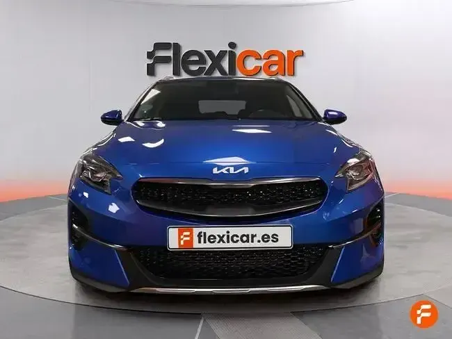 Usado Kia XCeed 120 HP (88 kW) 2022 Azul SUV