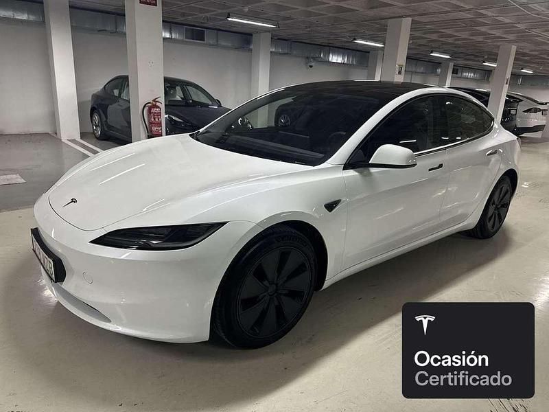 Käytetty Tesla Model 3 Long Range AWD 269 kW (366 HP) 2025 Valkoinen Sedan