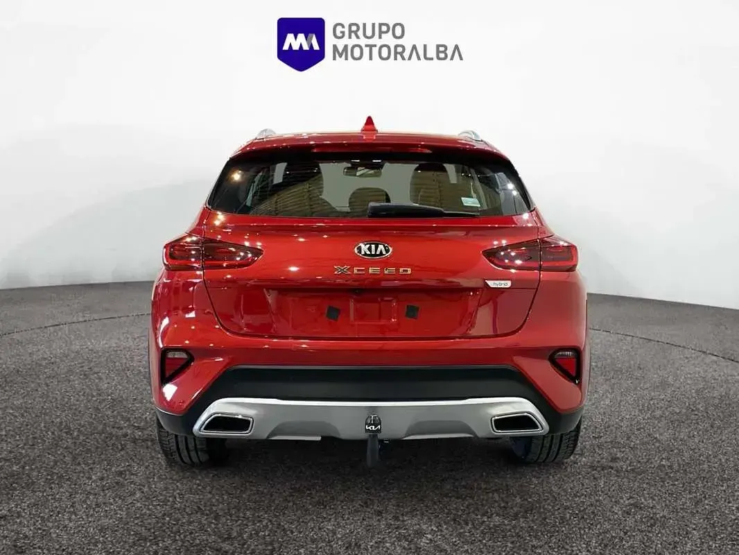 Usado Kia XCeed 160 CV (117 kW) 2021 Rojo SUV