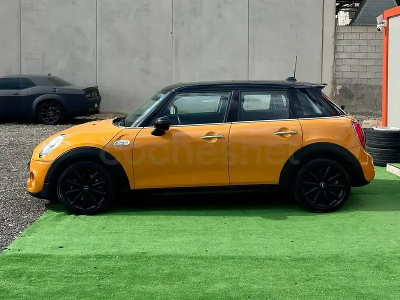 Usado Mini Cooper SD 170 CV (125 kW) 2016 Naranja Utilitario
